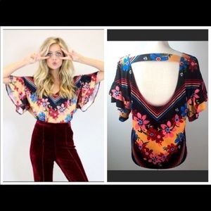 Bundle 3/$40 Anthropologie Judith March Festive Top.